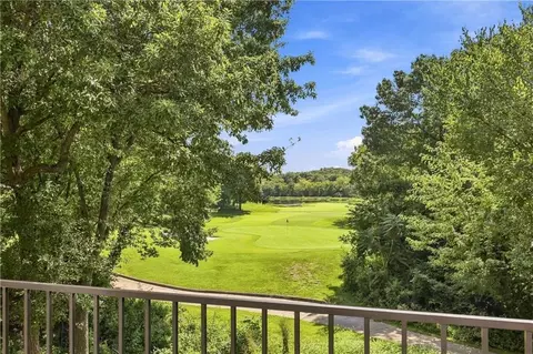 15145 Pawnee Cir, Leawood, KS 66224