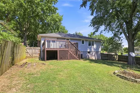 Exterior - 20409 E Millhaven St, Independence, MO 64056 photo 6 of 8