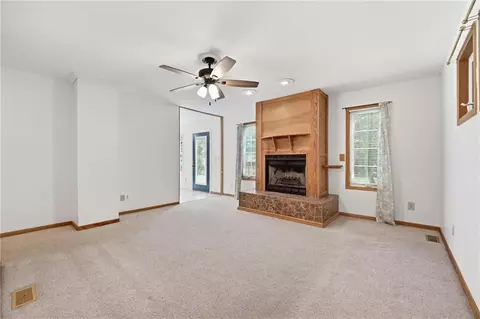 Living - 1109 E Gudgell Ave, Independence, MO 64055 photo 4 of 6