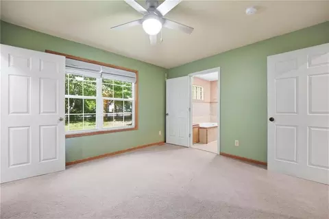 Bedroom - 1109 E Gudgell Ave, Independence, MO 64055 photo 4 of 7
