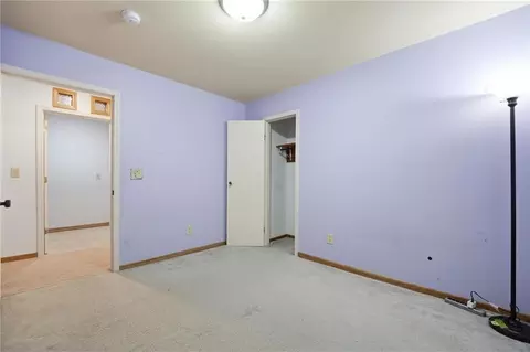 Bedroom - 1109 E Gudgell Ave, Independence, MO 64055 photo 6 of 7