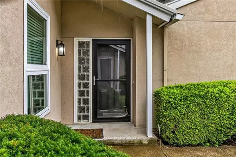 12735 W 108th Pl, Overland Park, KS 66210