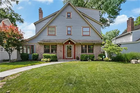 109 W 65th St, Kansas City, MO 64113
