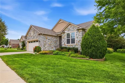11287 S Chouteau St, Olathe, KS 66061