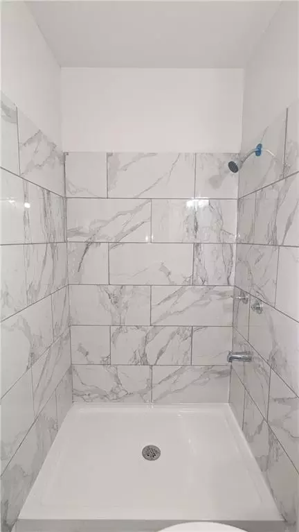 Bath - 4002 S Hocker Ave, Independence, MO 64055 photo 7 of 7