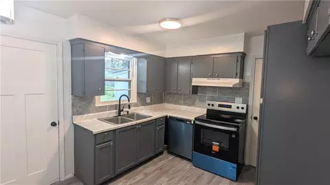 Kitchen - 4002 S Hocker Ave, Independence, MO 64055 photo 2 of 2