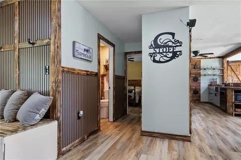 Entry Way - 395 NW 1101st Rd, Centerview, MO 64019 photo 2 of 7