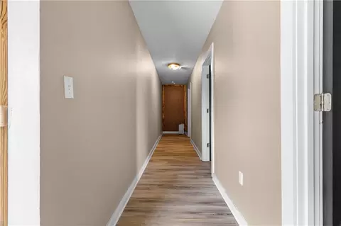 Entry Way - 395 NW 1101st Rd, Centerview, MO 64019 photo 7 of 7