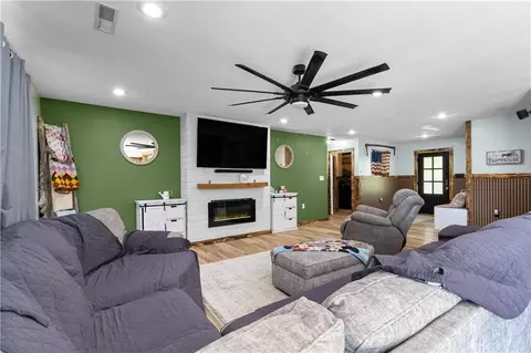 Living - 395 NW 1101st Rd, Centerview, MO 64019 photo 1 of 2