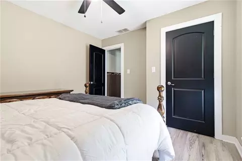 Bedroom - 395 NW 1101st Rd, Centerview, MO 64019 photo 6 of 8