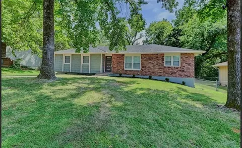 6213 Tauromee Ave, Kansas City, KS 66102