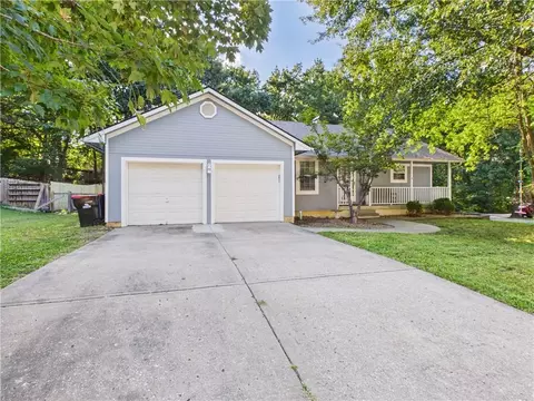 1407 Woodlawn Dr, Warrensburg, MO 64093