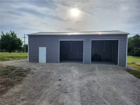 26 Shady Ln, Linn Valley, KS 66040