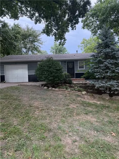6518 Rowland Ave, Kansas City, KS 66104