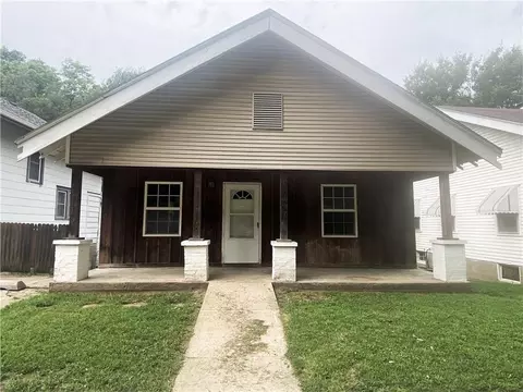 3810 Terrace Ave, Saint Joseph, MO 64504