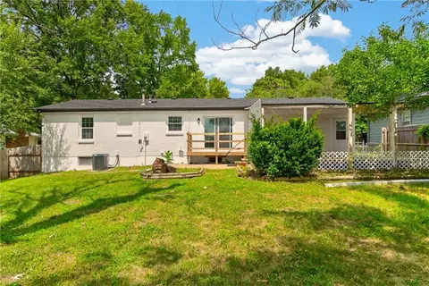 Exterior - 15309 E 44th Ter, Independence, MO 64055 photo 8 of 8