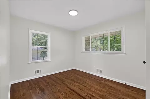 Bedroom - 15309 E 44th Ter, Independence, MO 64055 photo 2 of 2