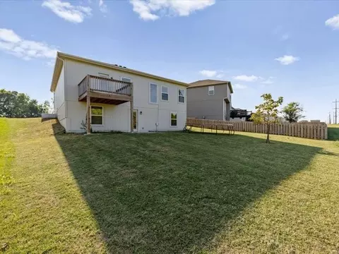 Exterior - 817 Shane Ct, Belton, MO 64012 photo 5 of 5