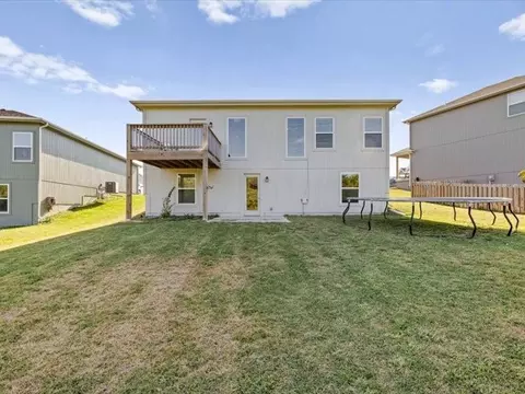 Exterior - 817 Shane Ct, Belton, MO 64012 photo 4 of 5
