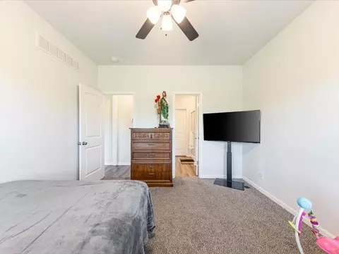 Bedroom - 817 Shane Ct, Belton, MO 64012 photo 2 of 8