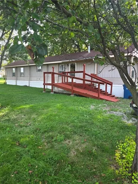 612 W Main St, Odessa, MO 64076
