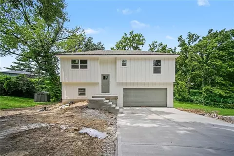 3008 N 48th Ter, Kansas City, KS 66104