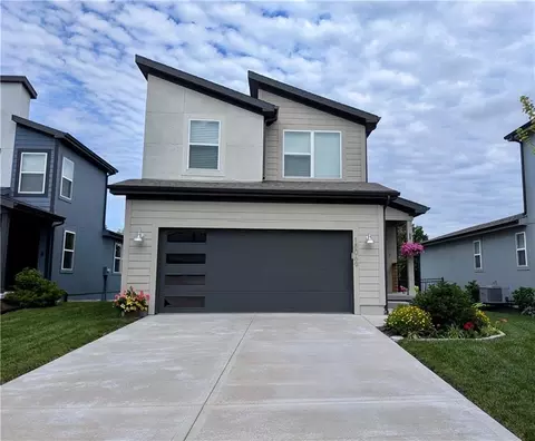 18069 Hauser St, Overland Park, KS 66013