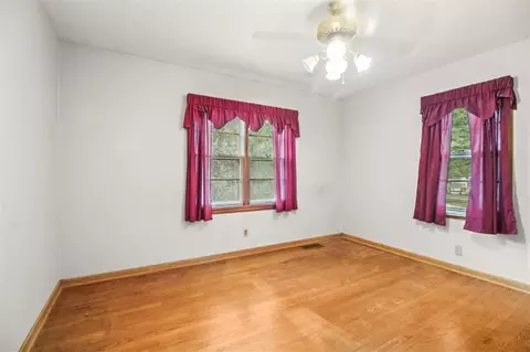 Bedroom - 517 E Angus St, Independence, MO 64055 photo 2 of 2