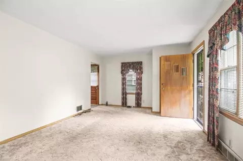 Living - 517 E Angus St, Independence, MO 64055 photo 1 of 2