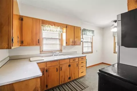 Kitchen - 517 E Angus St, Independence, MO 64055 photo 3 of 3