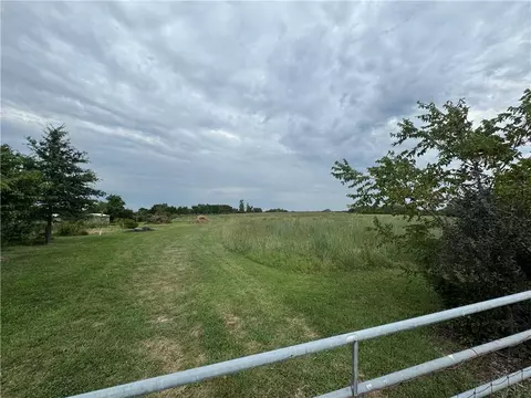 N 700 Road, Eudora, KS 66025