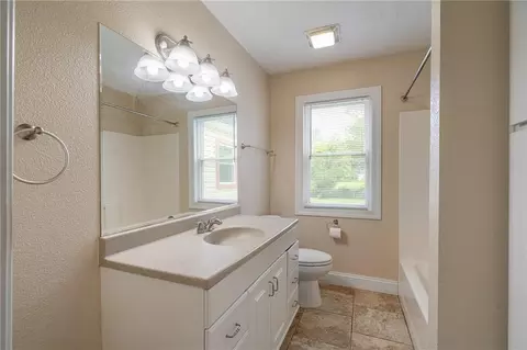 Bath - 329 E 12th St, Ottawa, KS 66067 photo 1 of 1