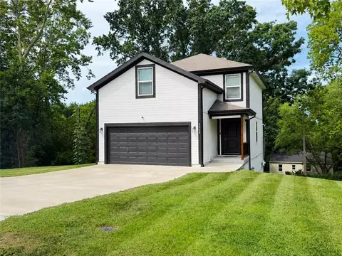 3508 N College Ave, Kansas City, MO 64117