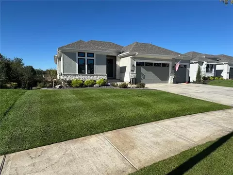 15597 W 168th Pl, Olathe, KS 66062