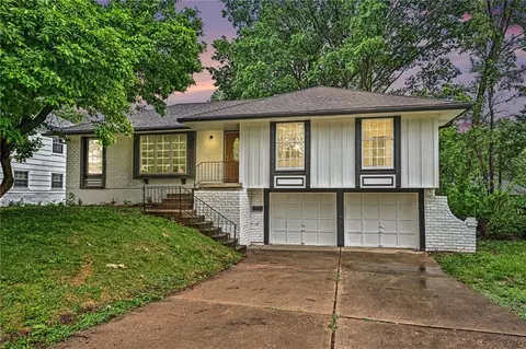 6111 E 108th Ter, Kansas City, MO 64134