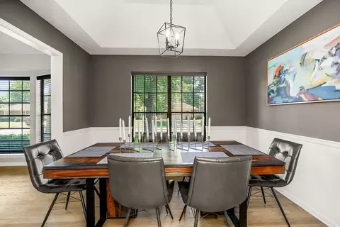 Dining - 18604 E 27th St, Independence, MO 64057 photo 1 of 2