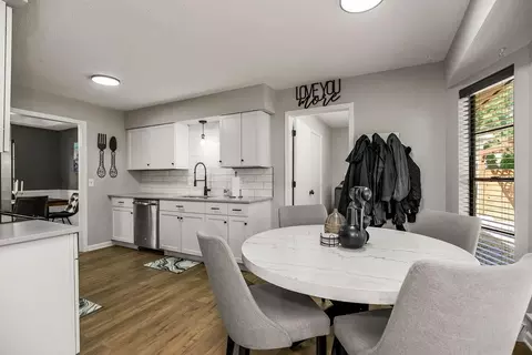 Kitchen - 18604 E 27th St, Independence, MO 64057 photo 3 of 4