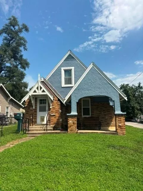 118 E 81st St, Kansas City, MO 64114