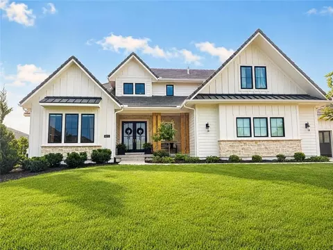 10711 W 173rd Ter, Overland Park, KS 66221