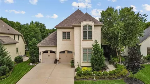8438 N Donnelly Ct, Kansas City, MO 64157