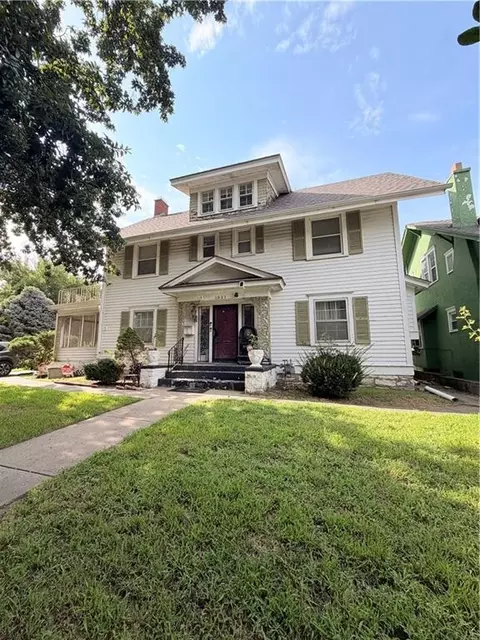 1051 Kimball Ave, Kansas City, KS 66104