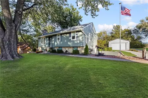 4933 N 123rd St, Kansas City, KS 66109