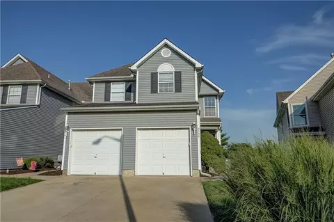 9739 N Lewis Ave, Kansas City, MO 64157