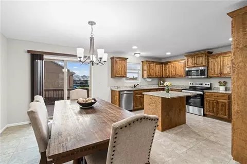 Dining - 19304 Switchgrass Ct, Smithville, MO 64089 photo 1 of 2