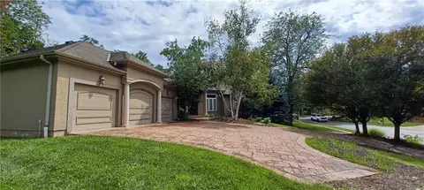 6209 N Mattox Rd, Kansas City, MO 64151