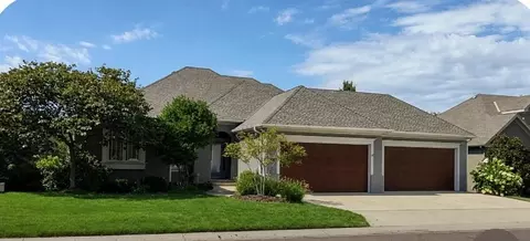 13112 W 170th St, Overland Park, KS 66221