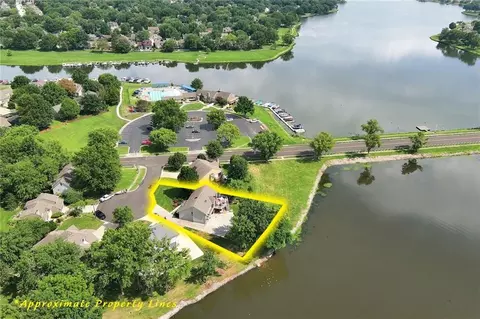 View/Area - 828 SW Lighthouse Pt, Lees Summit, MO 64082 photo 12 of 17