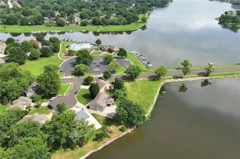 View/Area - 828 SW Lighthouse Pt, Lees Summit, MO 64082 photo 13 of 17