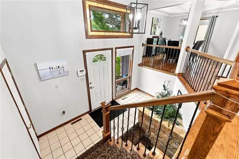 Entry Way - 828 SW Lighthouse Pt, Lees Summit, MO 64082 photo 1 of 2