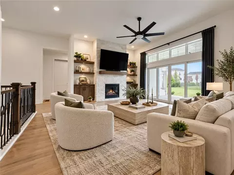 17404 Gillette St, Overland Park, KS 66221